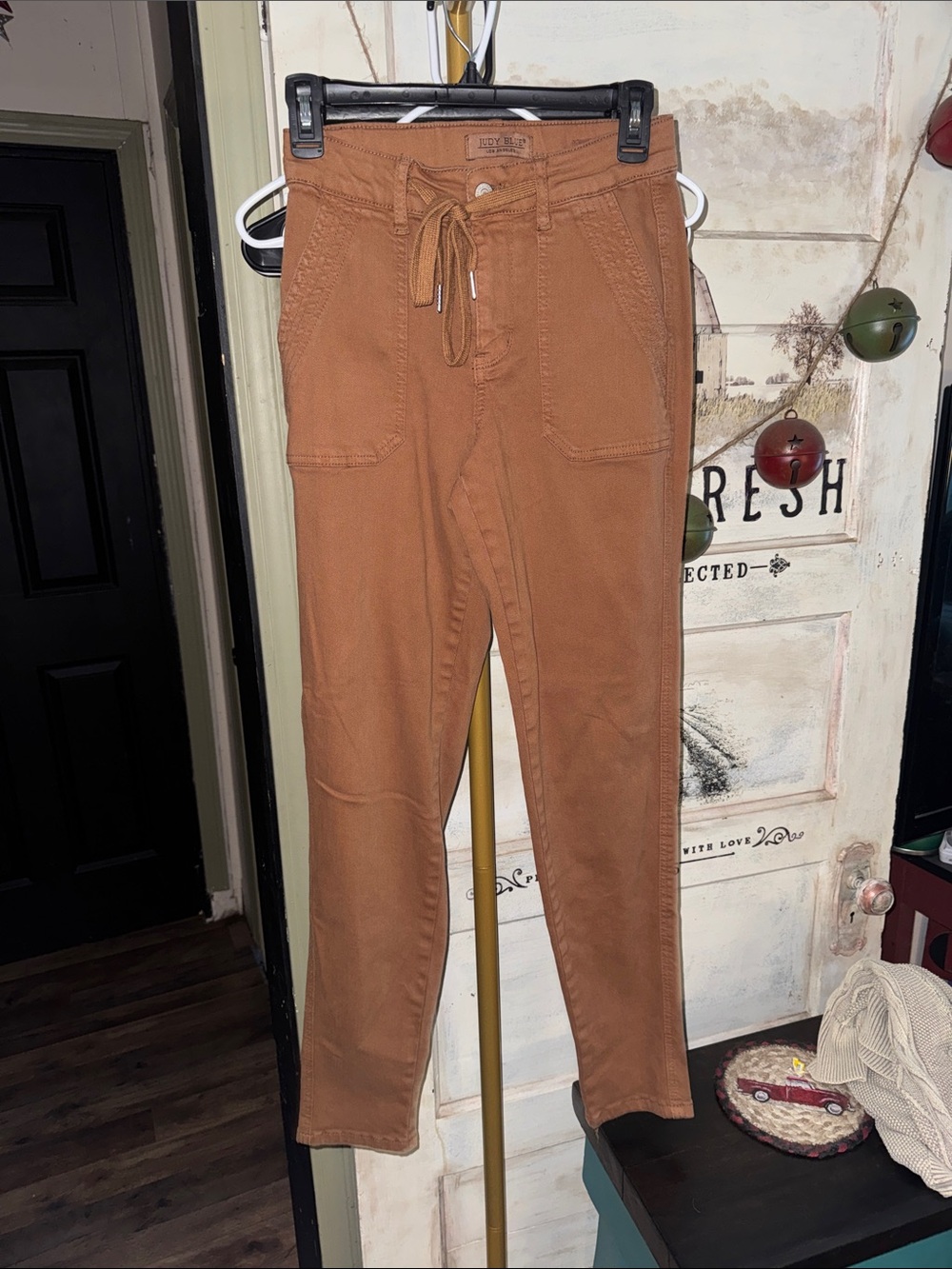 Judy Blue Women's Cargo Jeans - brown